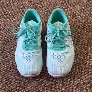 Mint green Nike Free Run !!